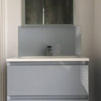 Coloured Glass Splashbacks for bathrooms & kitchens